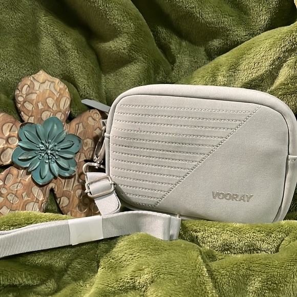 Vooray Handbags - Vooray Sidekick Small Crossbody Purse